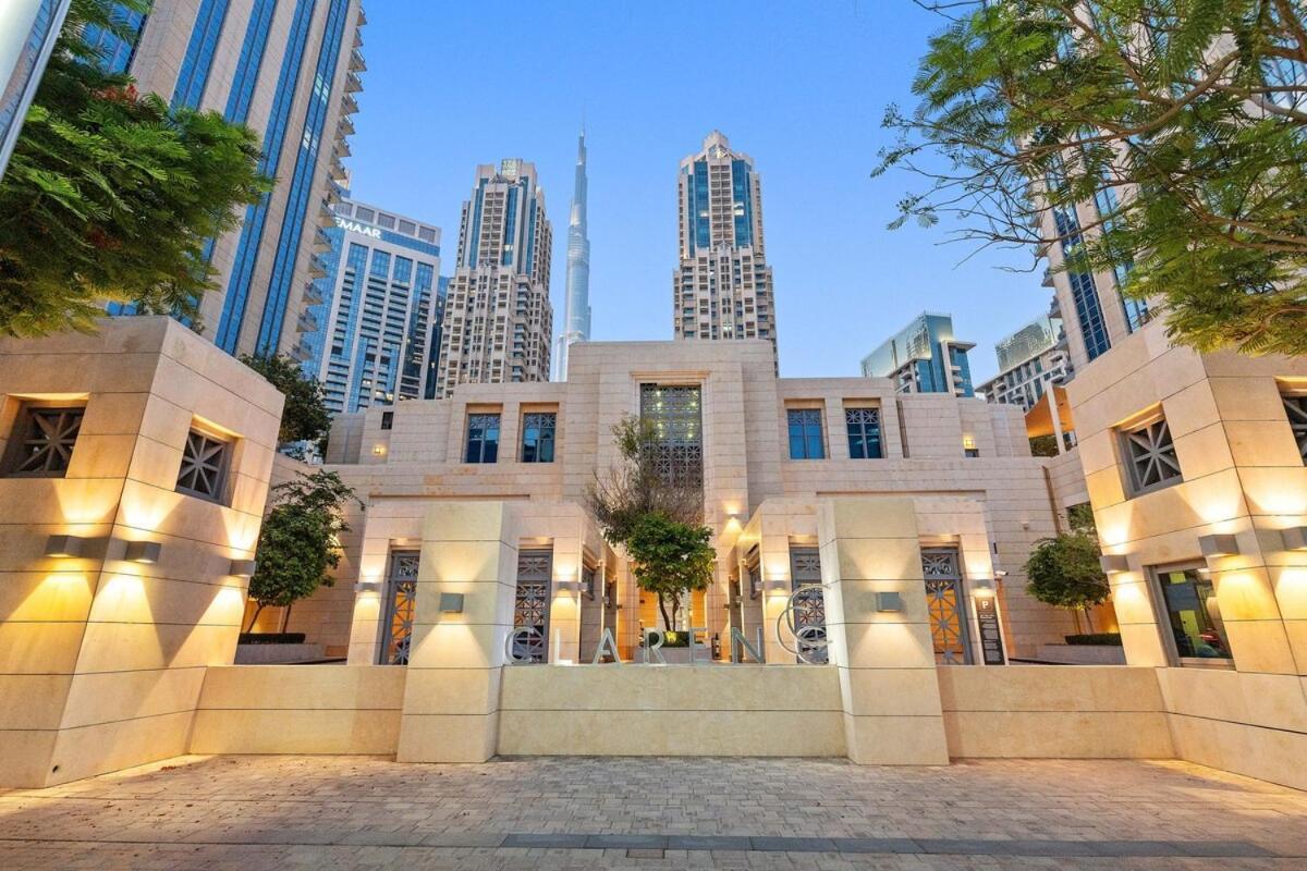 Walk To Mall 2br With Balcony And Pool Apartment *